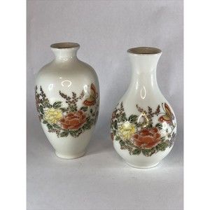 Otagiri Made in Japan Set of two Porcelain Miniature Japanese Vases O M C Japan